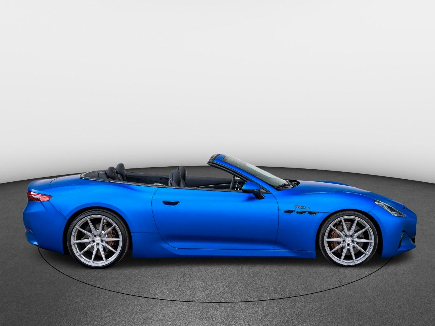 Maserati GranCabrio Folgore – 761 ch AWD – Full Electric – Blu Corse Matte6