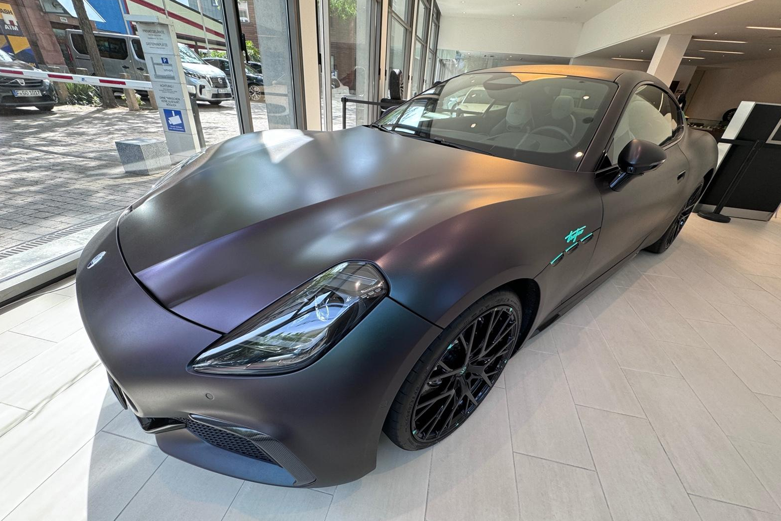 Maserati GranTurismo Trofeo 75e Anniversaire 00000