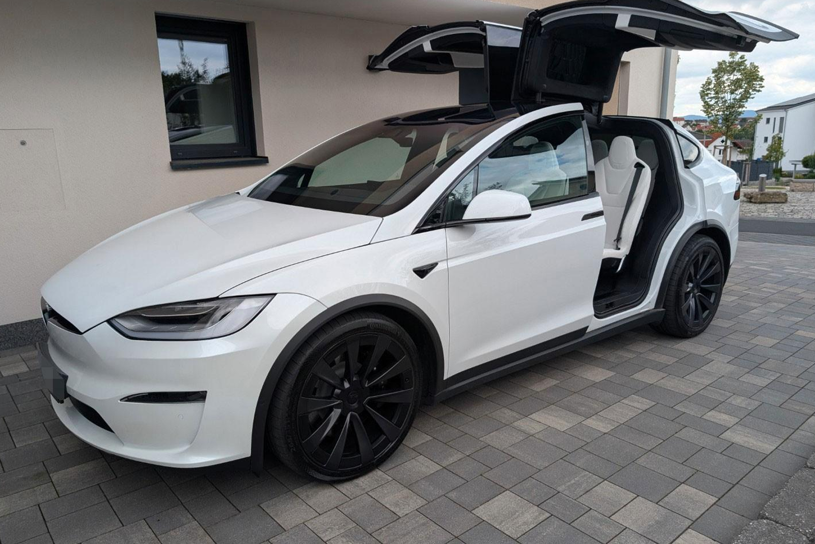 Tesla Model X Plaid – 6 Places 1.020 CH AHK Yoke Haut de Gamme 00000