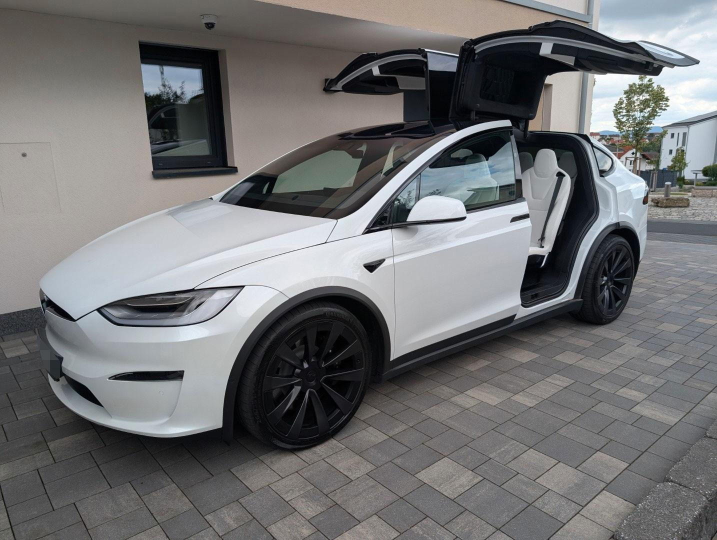 Tesla Model X Plaid – 6 Places 1.020 CH AHK Yoke Haut de Gamme