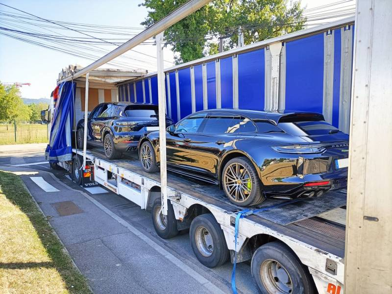 Transport-voiture-par-camion-rapide-et-fiable.-Enlevement-en-Allemagne-livraison-en-Suisse-schweizautoimport.ch_